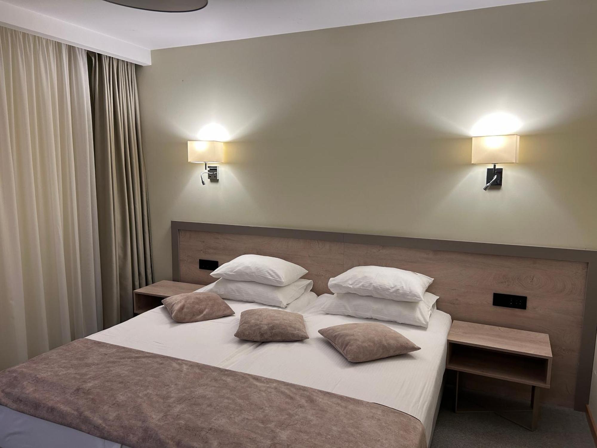 Hotel Siesta Uzice Exterior photo